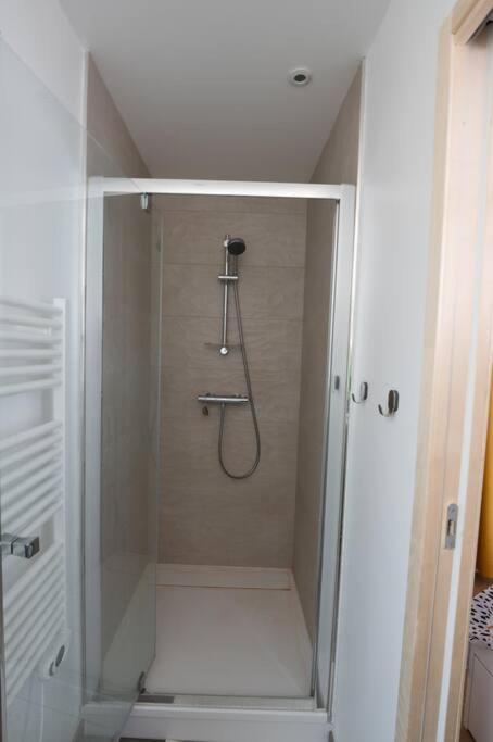 Apartament La Grotte Bourguignonne, Terrasse Exterieure Dijon Zewnętrze zdjęcie
